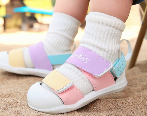 如何为宝宝选择合适的学步鞋？(详细攻略来啦）插图