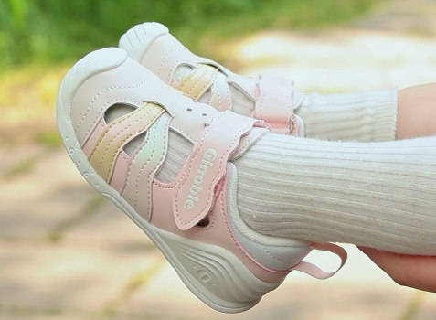 宝宝学步鞋 | 让宝宝健康快乐学步插图