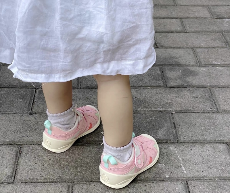 学步鞋|让宝宝迈出稳健的第一步插图
