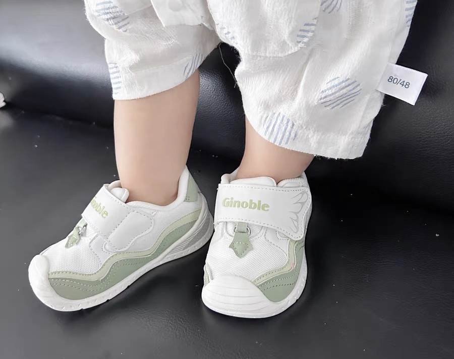 一岁四个月的宝宝穿多大码鞋合适？（选鞋攻略）插图